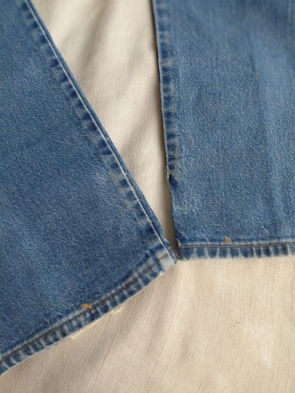 Vintage Wrangler Cowboy Cut Jeans 1970s USA Made Vertical Fly Tag Boot Zipper - Picture 13 of 16